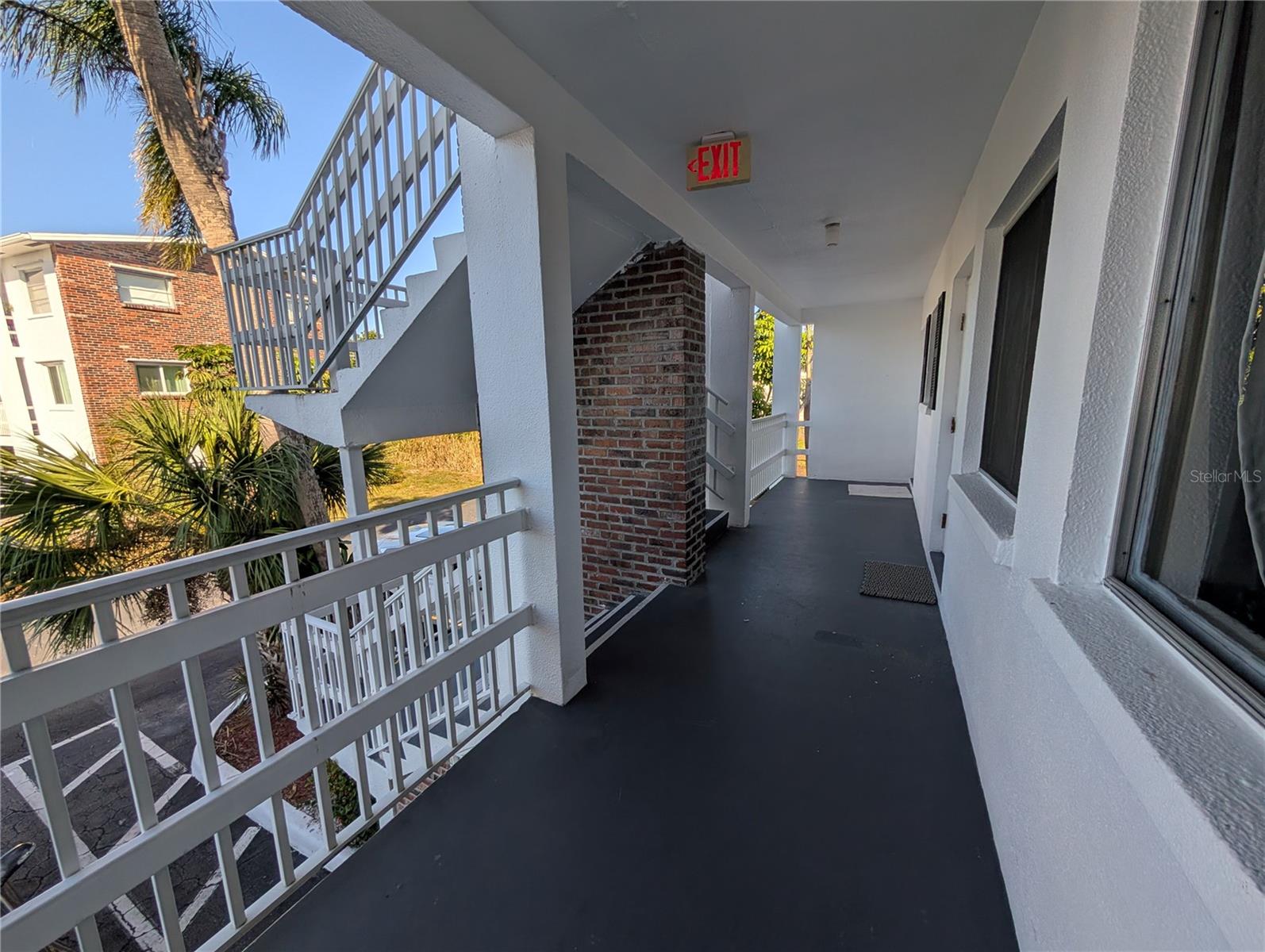 BAYSHORE GARDENS APTS 3 - Residential Lease