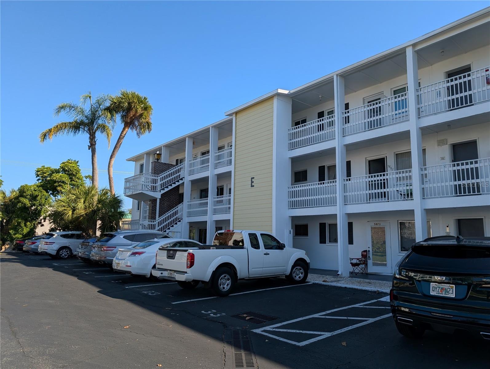 BAYSHORE GARDENS APTS 3 - Residential Lease
