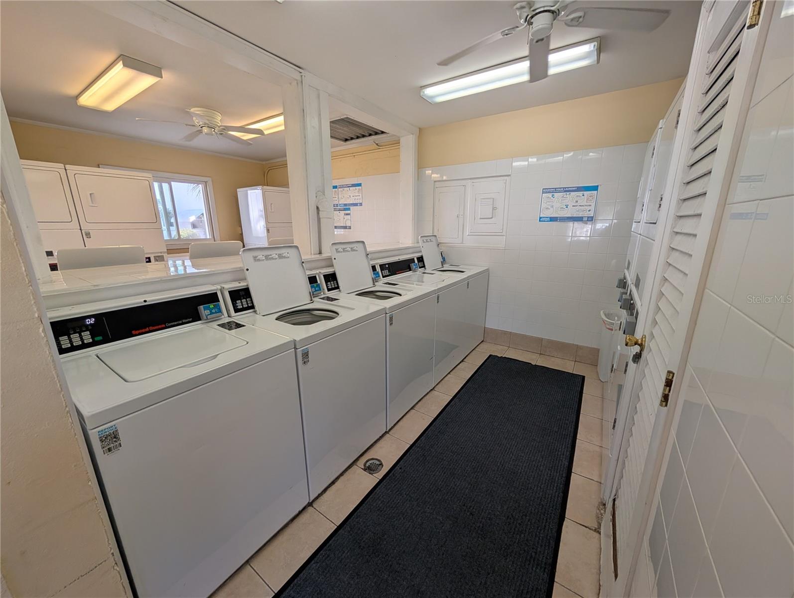 BAYSHORE GARDENS APTS 3 - Residential Lease