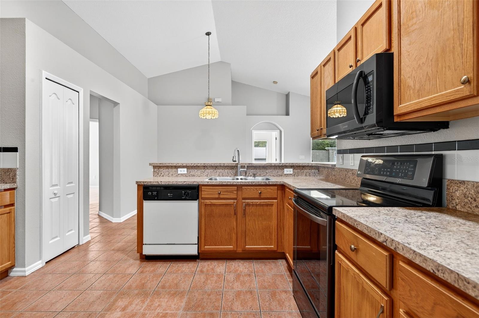 VALENCIA GARDENS PH 02 - Residential