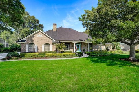 A home in EUSTIS