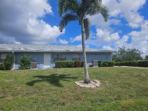 Photo of 810 Kings Court #B, Punta Gorda, FL 33950 (MLS # C7526456)