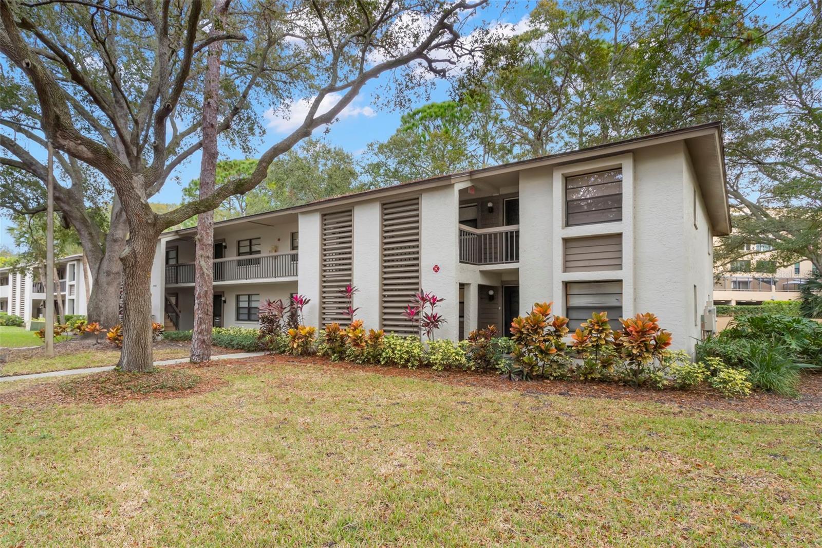 IMPERIAL OAKS CONDO - Residential