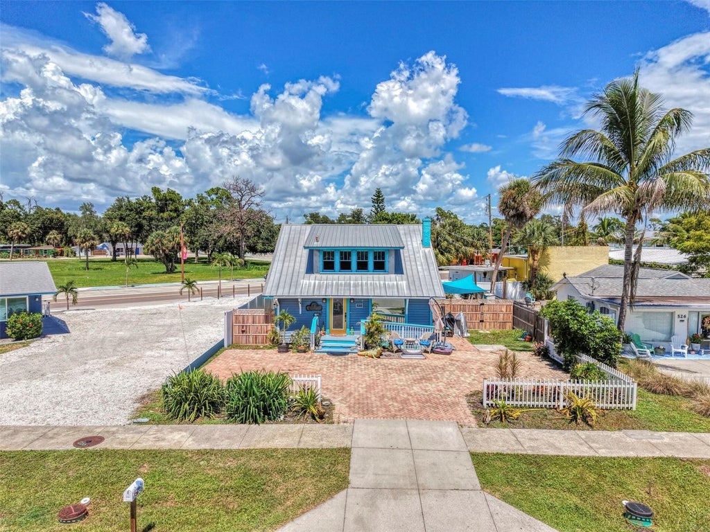 Photo of 530 W Green Street, Englewood, FL 34223 (MLS # D6148354)
