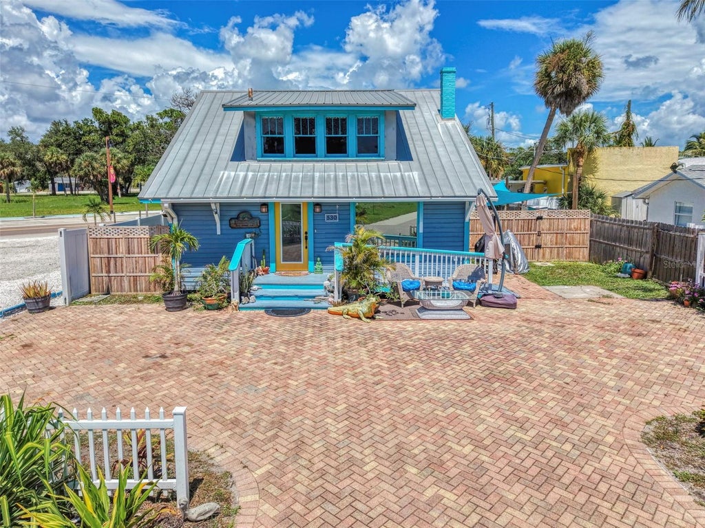 Photo of 530 W Green Street, Englewood, FL 34223 (MLS # D6148354)