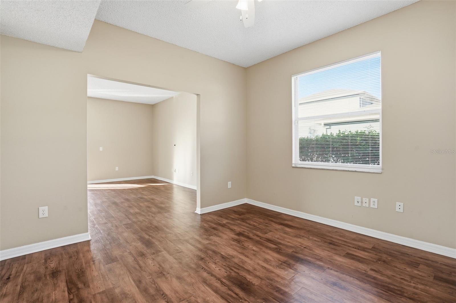 CLUBHOUSE ESTATES AT SUMMERFIE - Residential