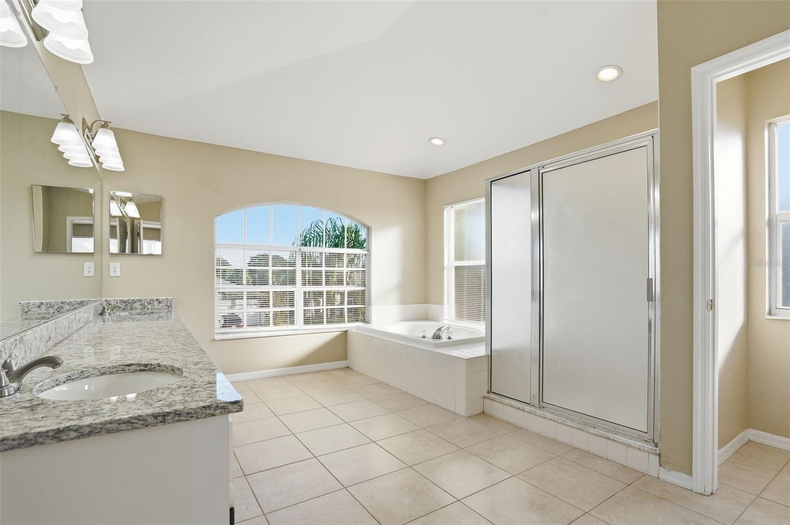 CLUBHOUSE ESTATES AT SUMMERFIE - Residential