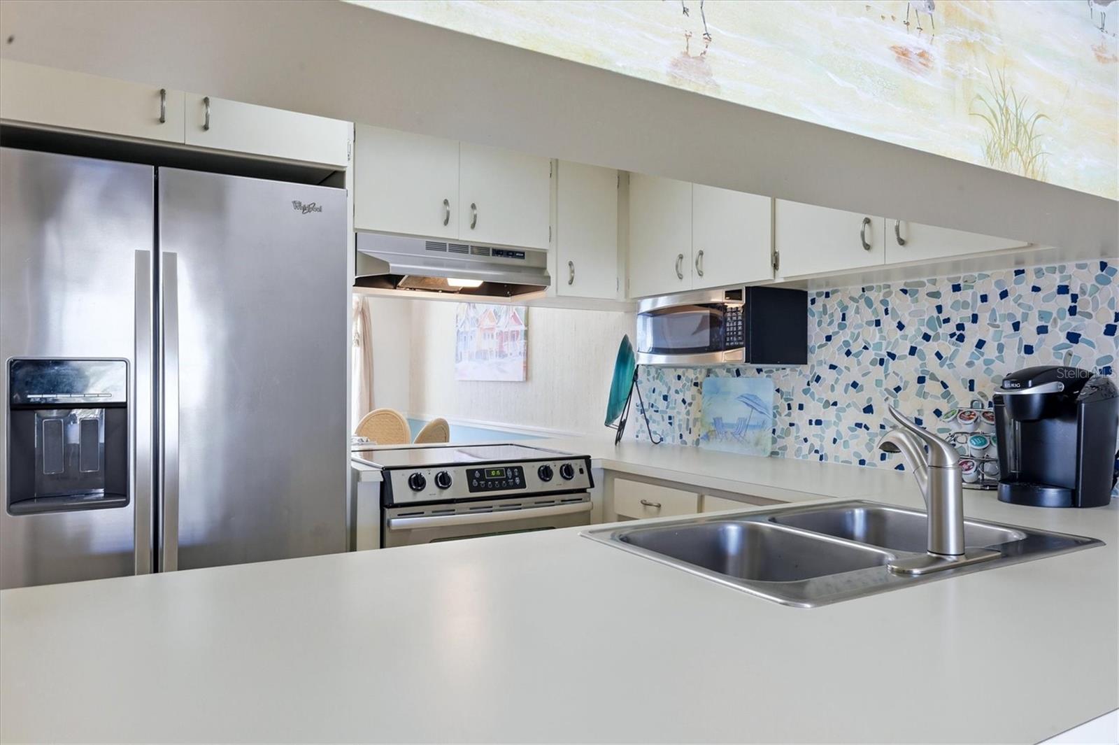 SUTTON PLACE - Residential