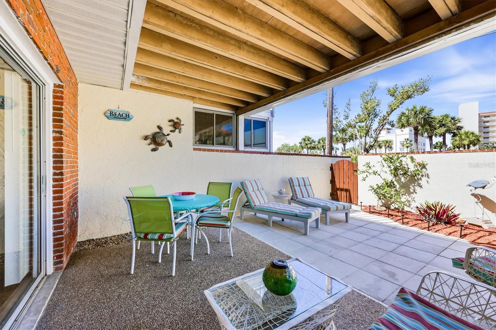 SUTTON PLACE - Residential