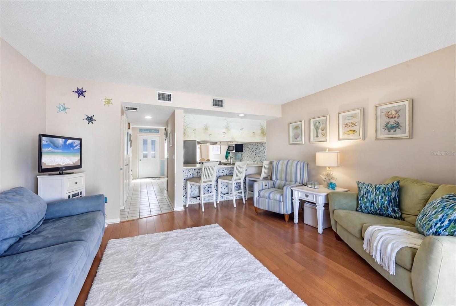 SUTTON PLACE - Residential