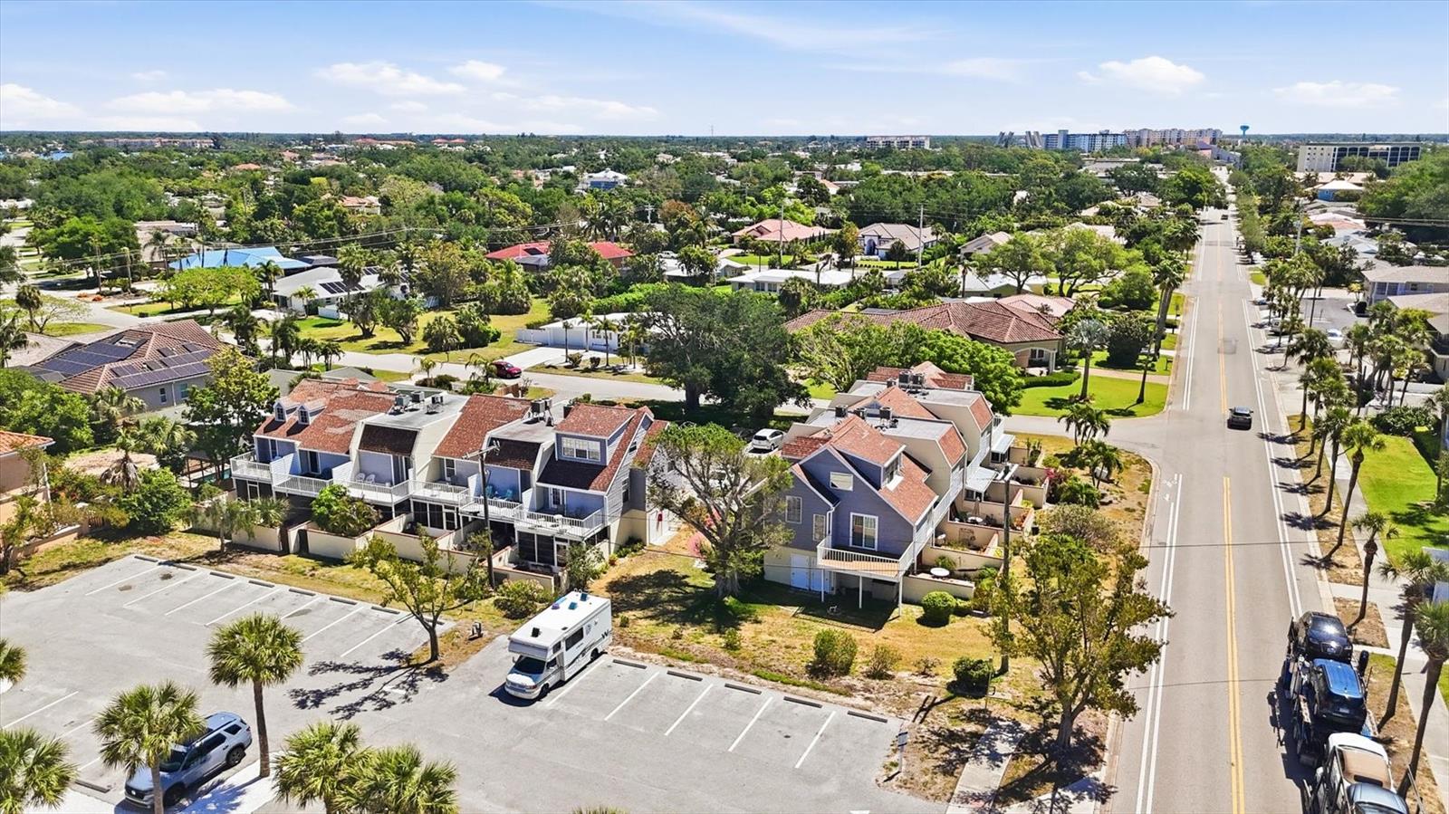 SUTTON PLACE - Residential