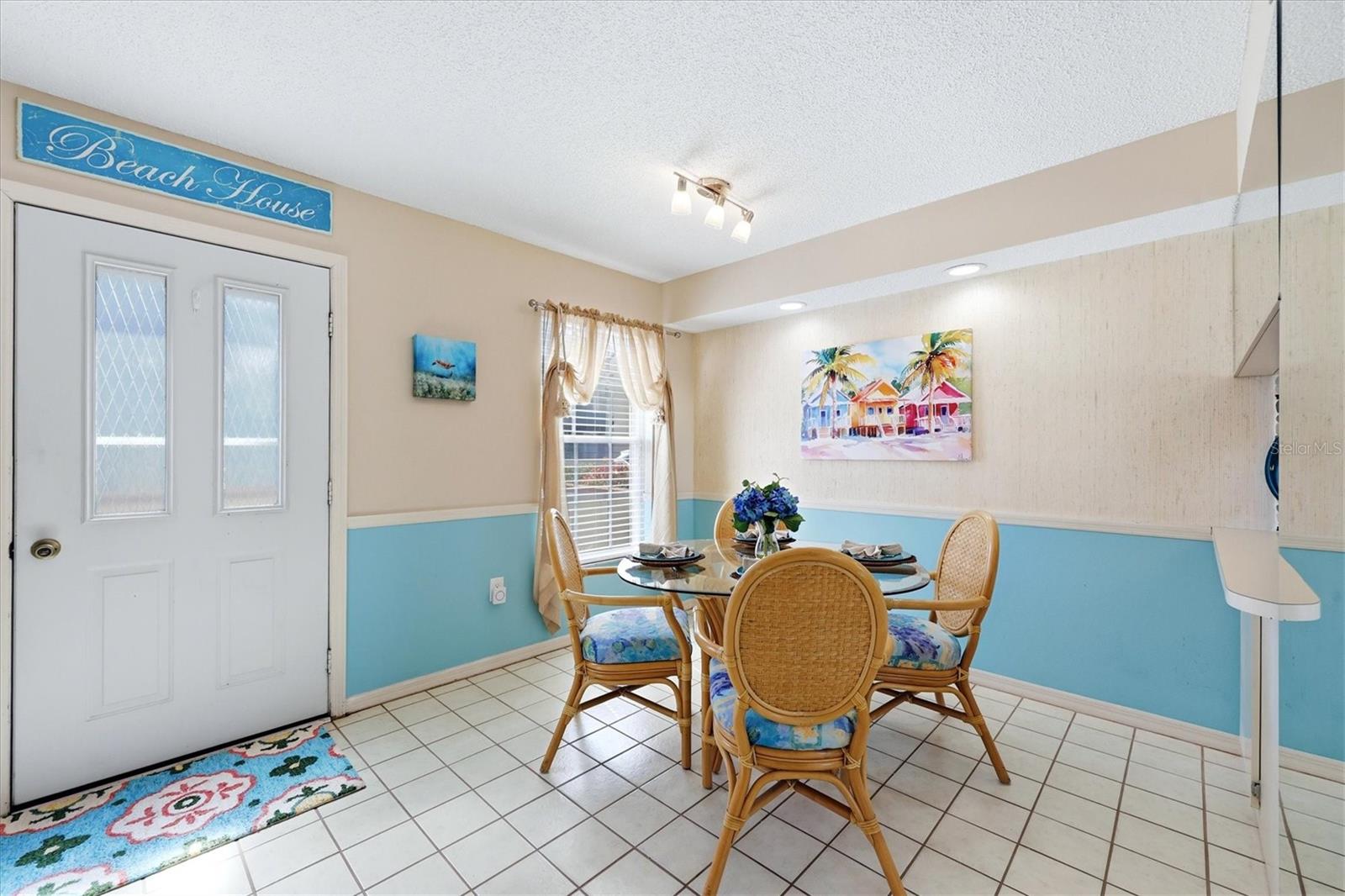 SUTTON PLACE - Residential