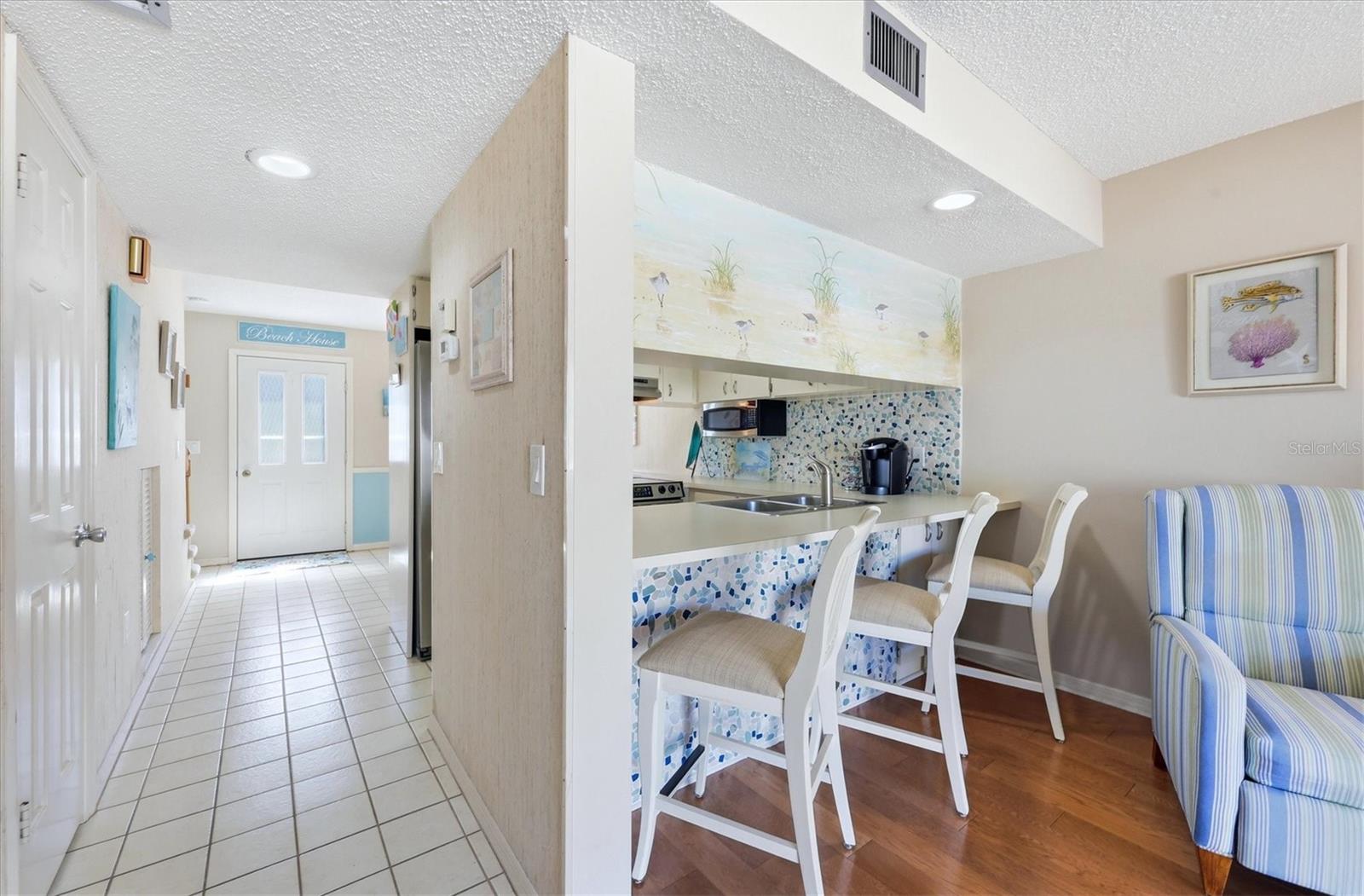 SUTTON PLACE - Residential