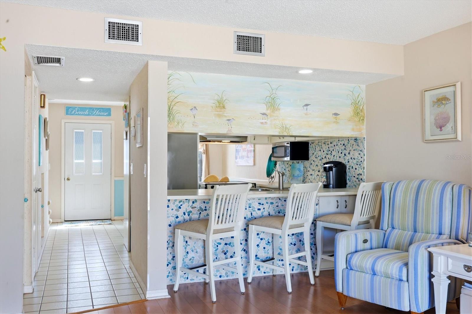 SUTTON PLACE - Residential