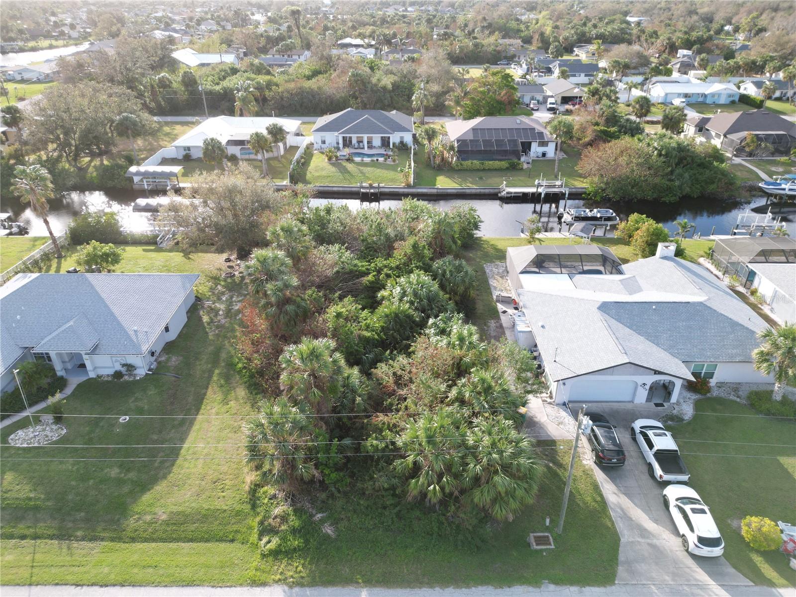 PORT CHARLOTTE SEC 037 - Land