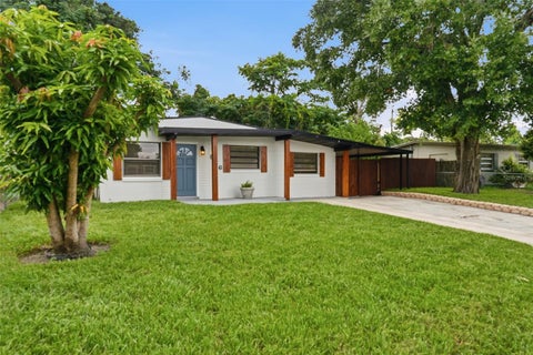 Tiny photo for 906 Sabrina Drive, Ocoee, FL 34761 (MLS # O6413680)