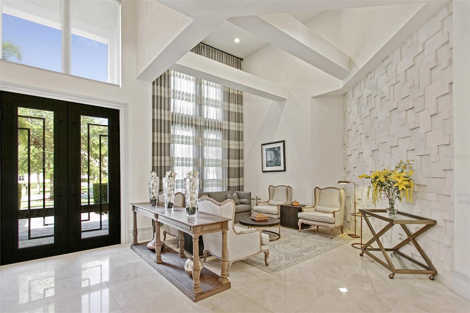 10372 KENSINGTON SHORE DRIVE