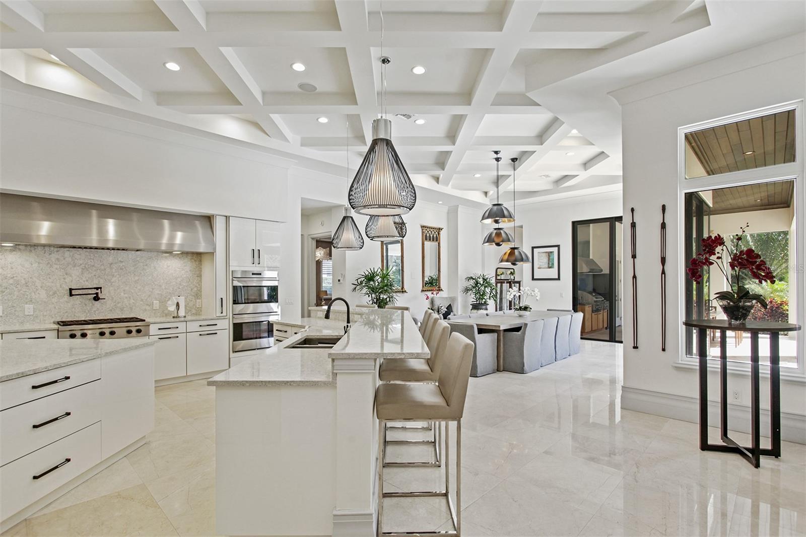 10372 KENSINGTON SHORE DRIVE