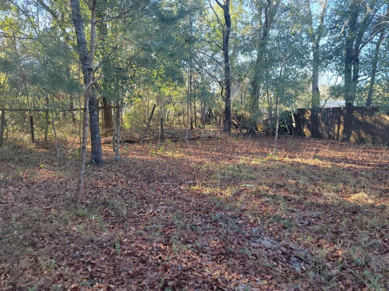 INTERLACHEN LAKES ESTATES - Land