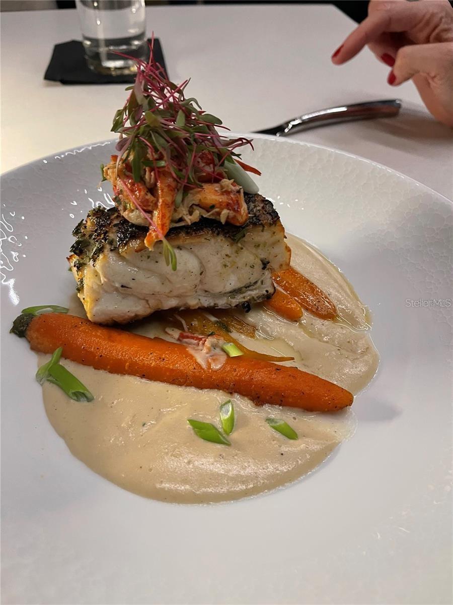 AZARIO ESPLANADE PH VII - Residential