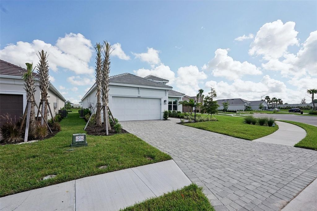 Photo of 16415 Isola Place, Lakewood Ranch, FL 34211 (MLS # A4688035)