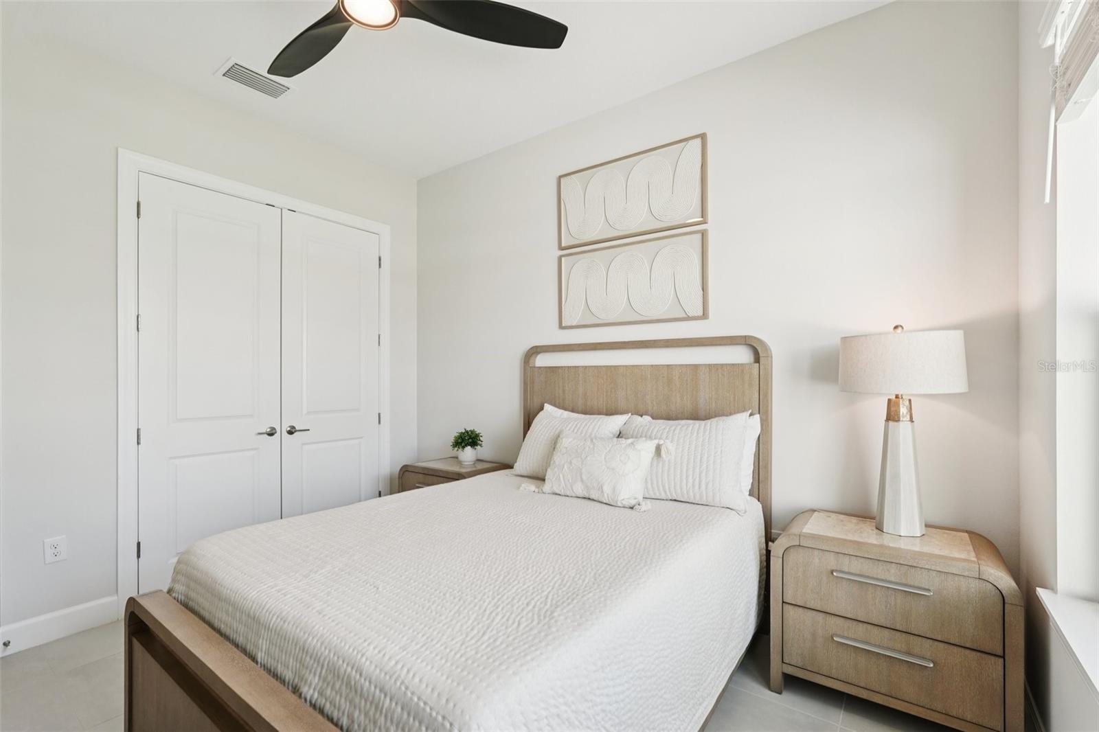 AZARIO ESPLANADE PH VII - Residential