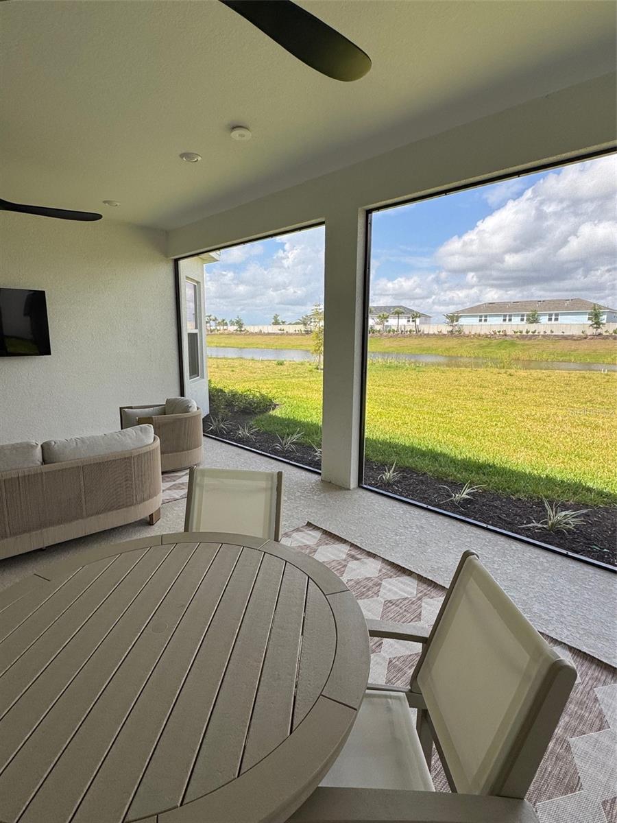 AZARIO ESPLANADE PH VII - Residential