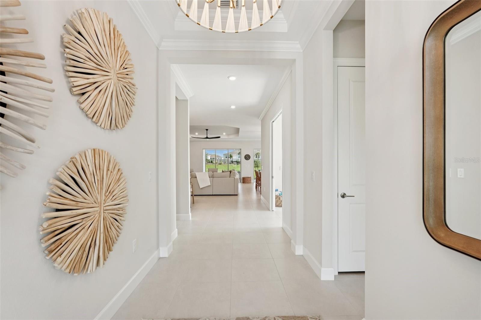 AZARIO ESPLANADE PH VII - Residential