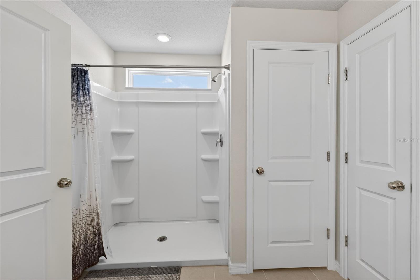 ESTATES/LK FLORENCE - Residential