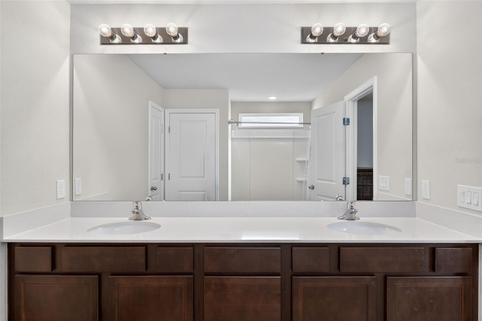 ESTATES/LK FLORENCE - Residential