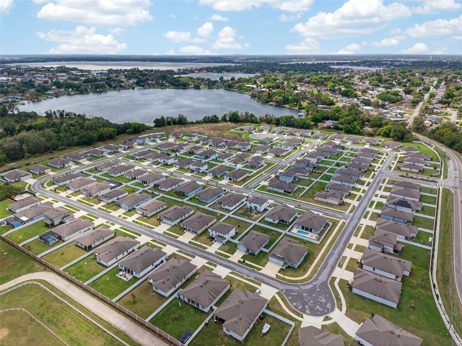 ESTATES/LK FLORENCE - Residential