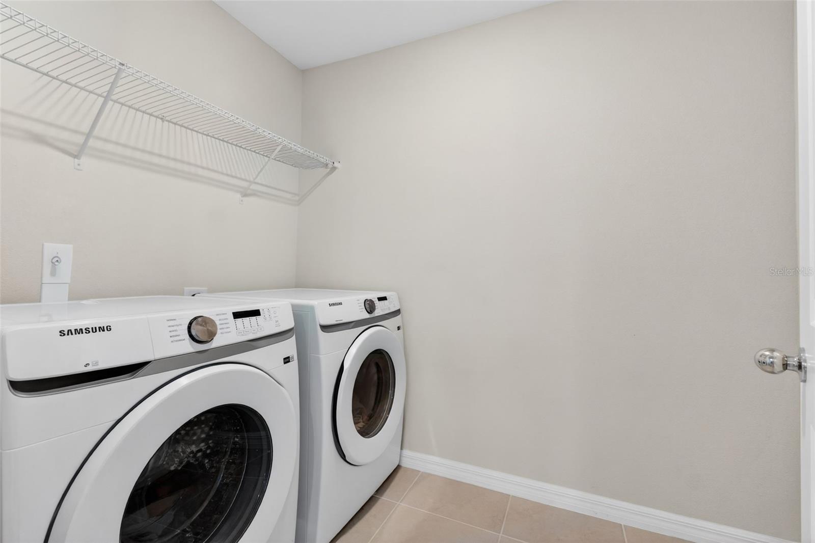 ESTATES/LK FLORENCE - Residential