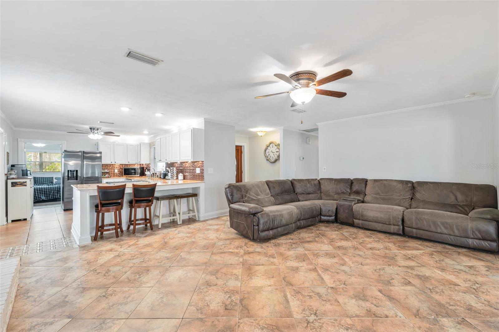 CONNERS LAKEFRONT ESTATE - Residential