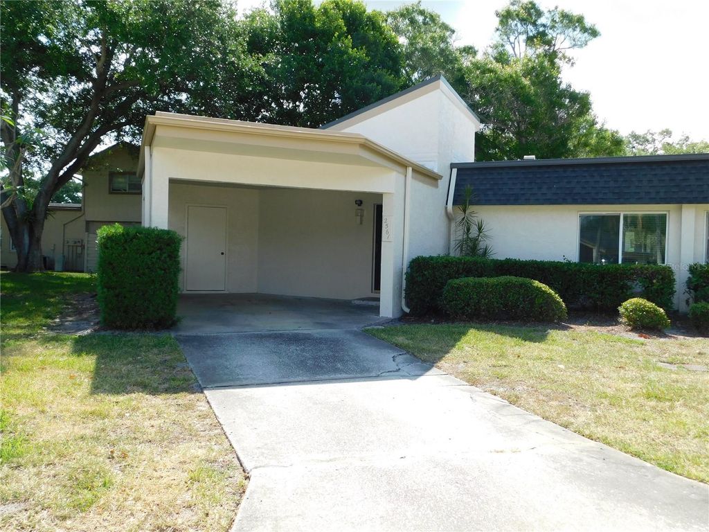 Photo of 2561 Forest Run Court, Clearwater, FL 33761 (MLS # TB8502102)