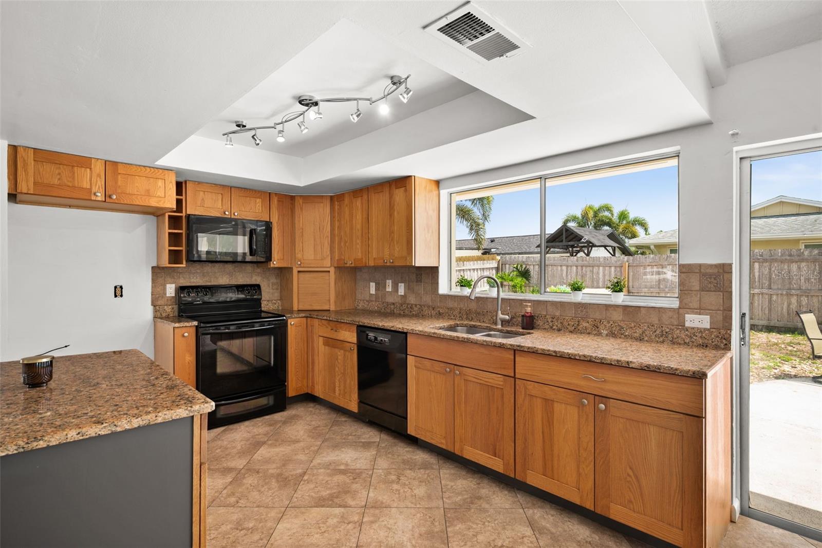 DEL PRADO IMPERIAL - Residential