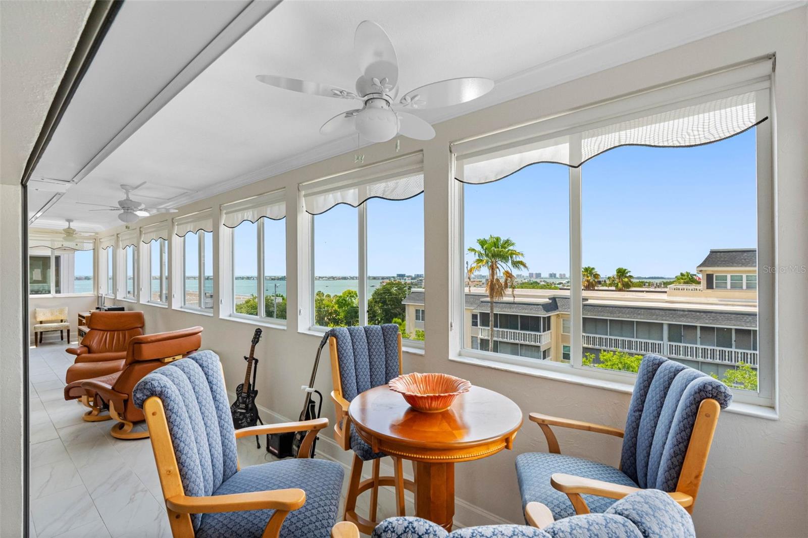 139 BLUFF VIEW DRIVE 407