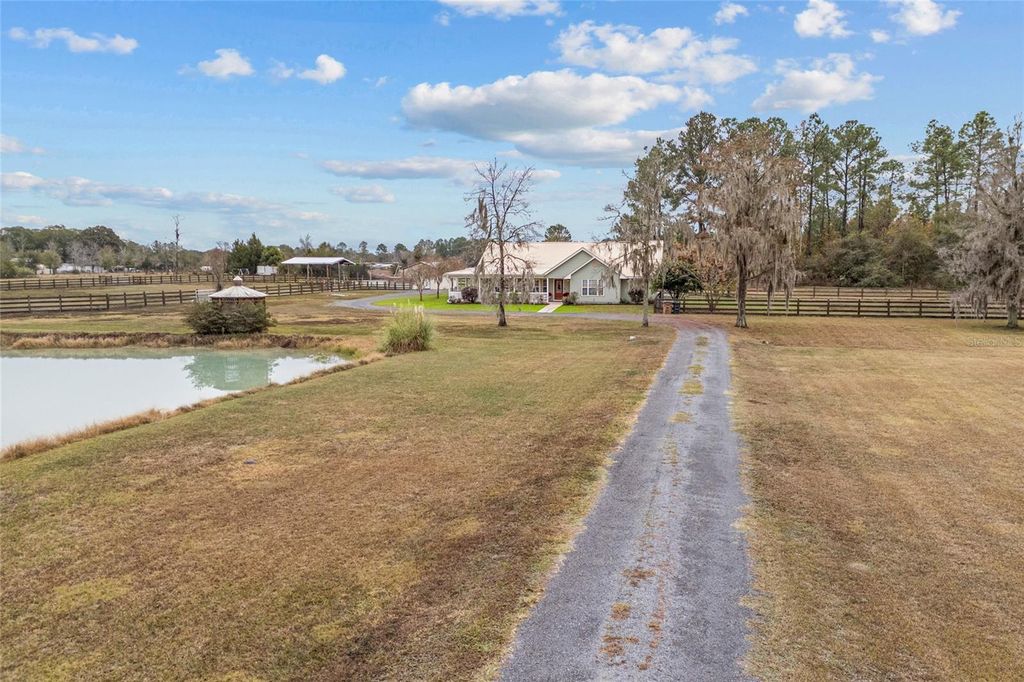 Photo of 6864 NW County Road 229a, Starke, FL 32091 (MLS # GC535567)