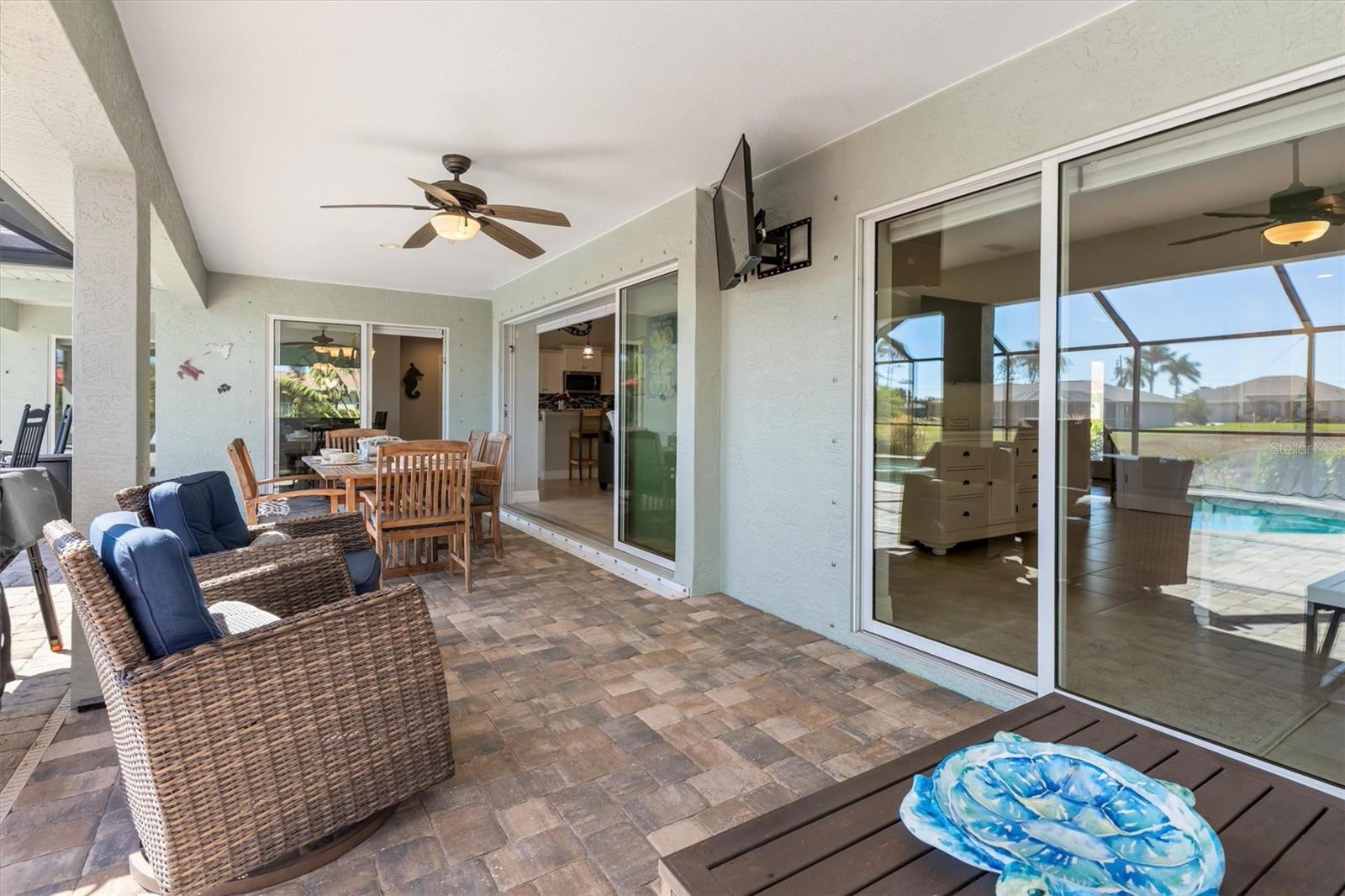 ROTONDA WEST LONG MDW - Residential