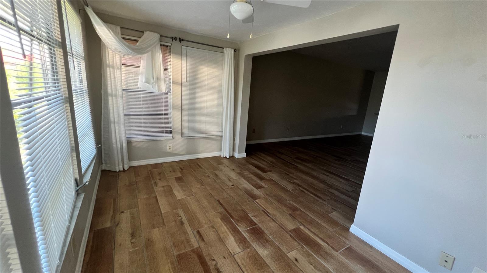 PALMA SOLA HARBOUR SEC 1 - Residential