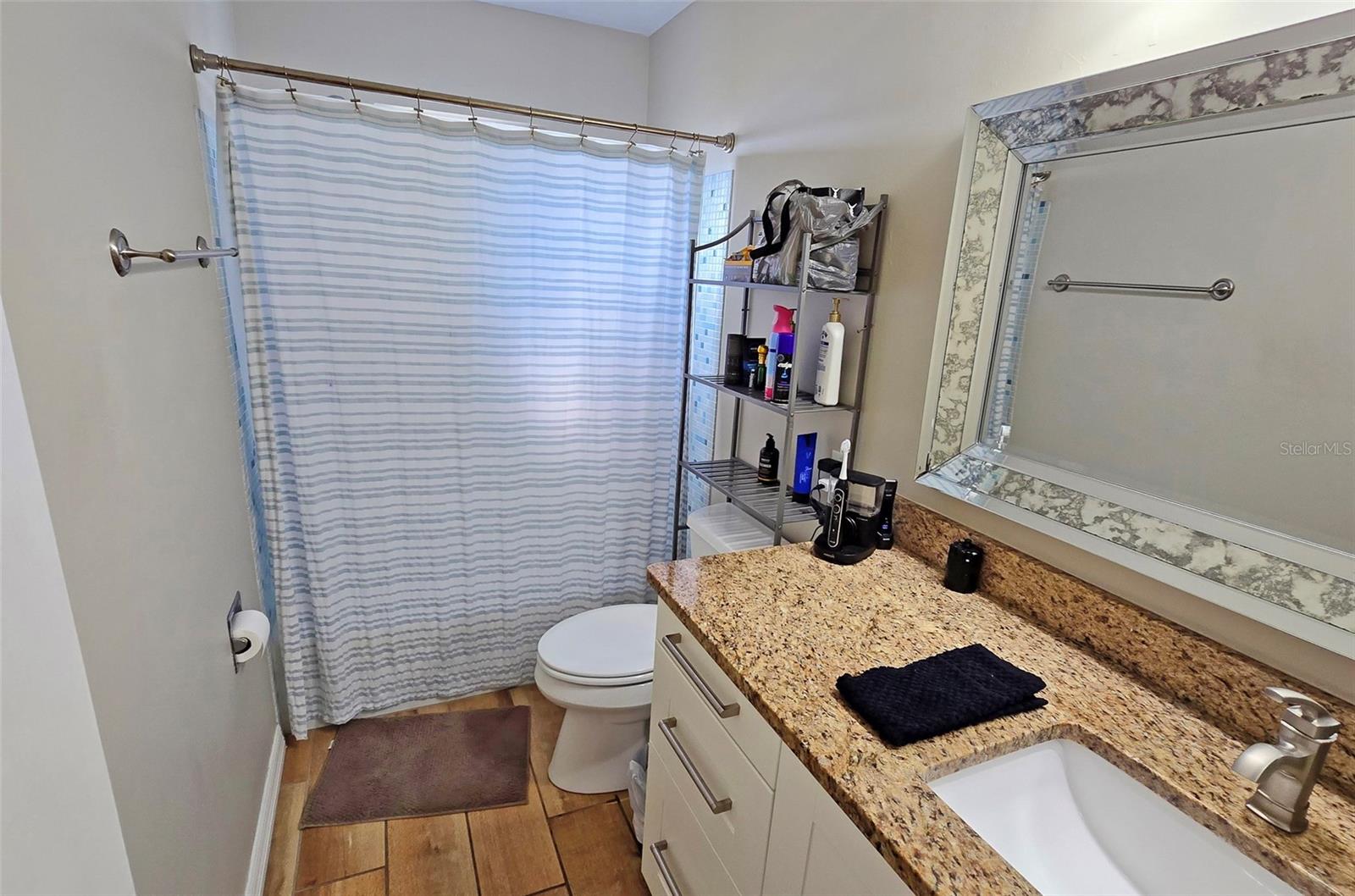 PALMA SOLA HARBOUR SEC 1 - Residential