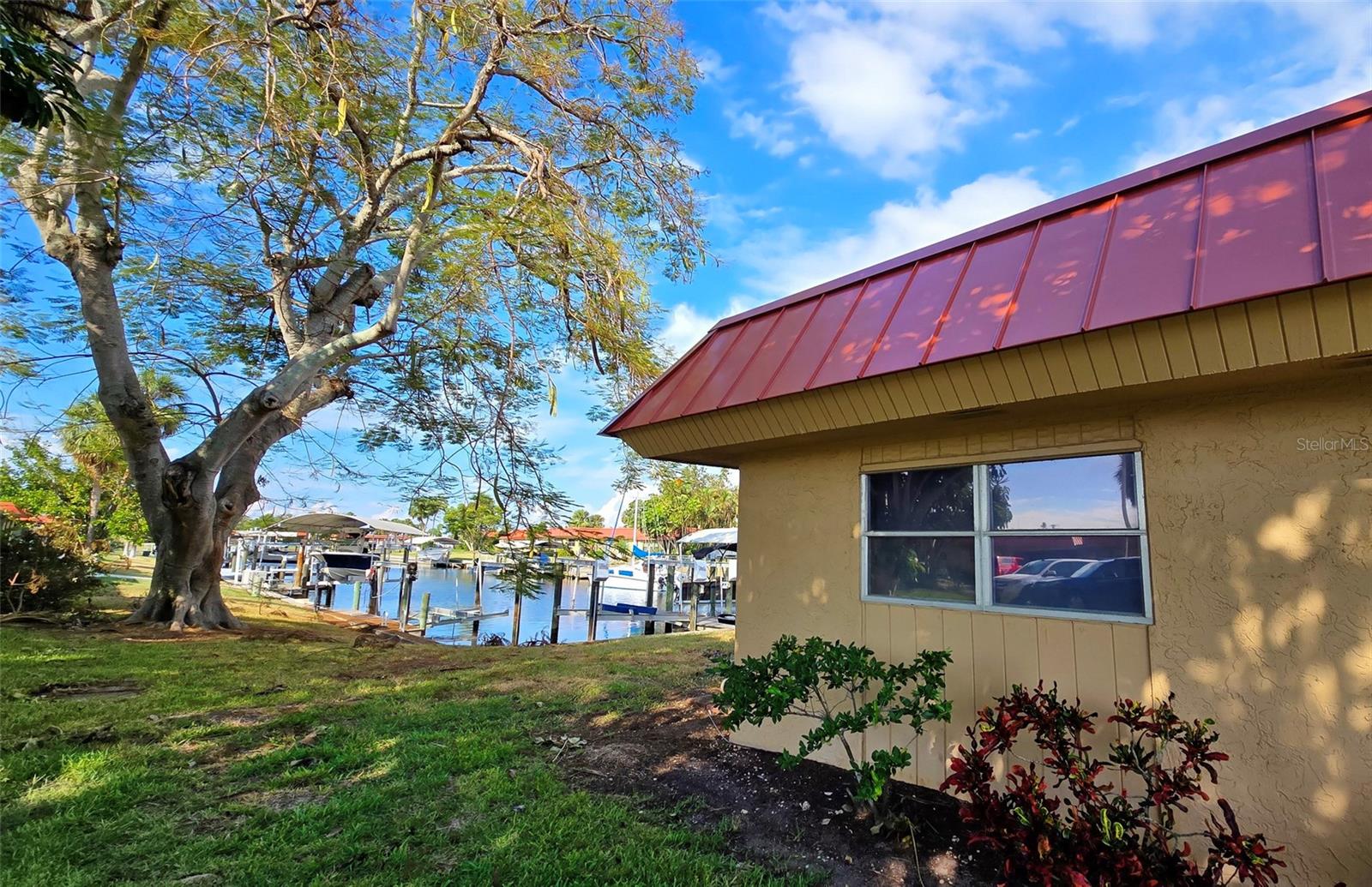 PALMA SOLA HARBOUR SEC 1 - Residential