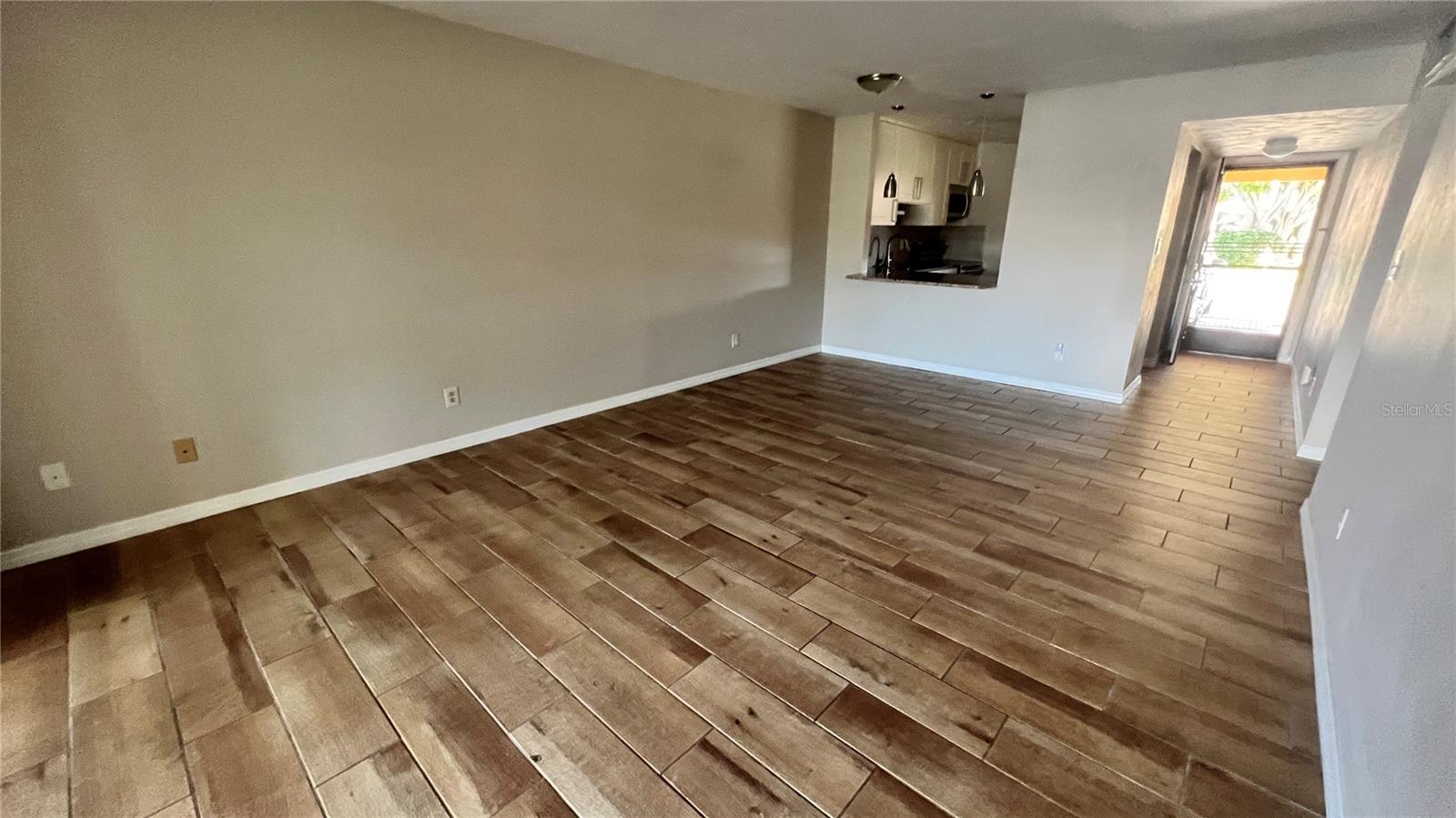 PALMA SOLA HARBOUR SEC 1 - Residential