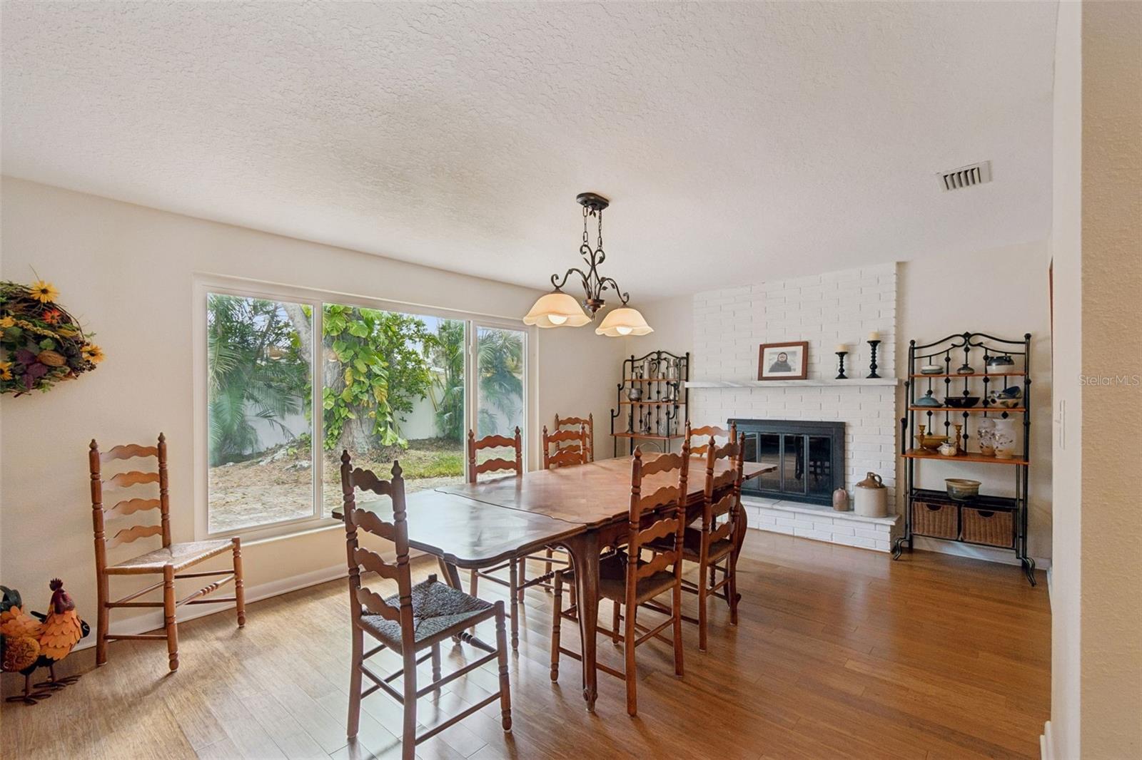 BELLEAIR MANOR UNIT 1 & 2 - Residential