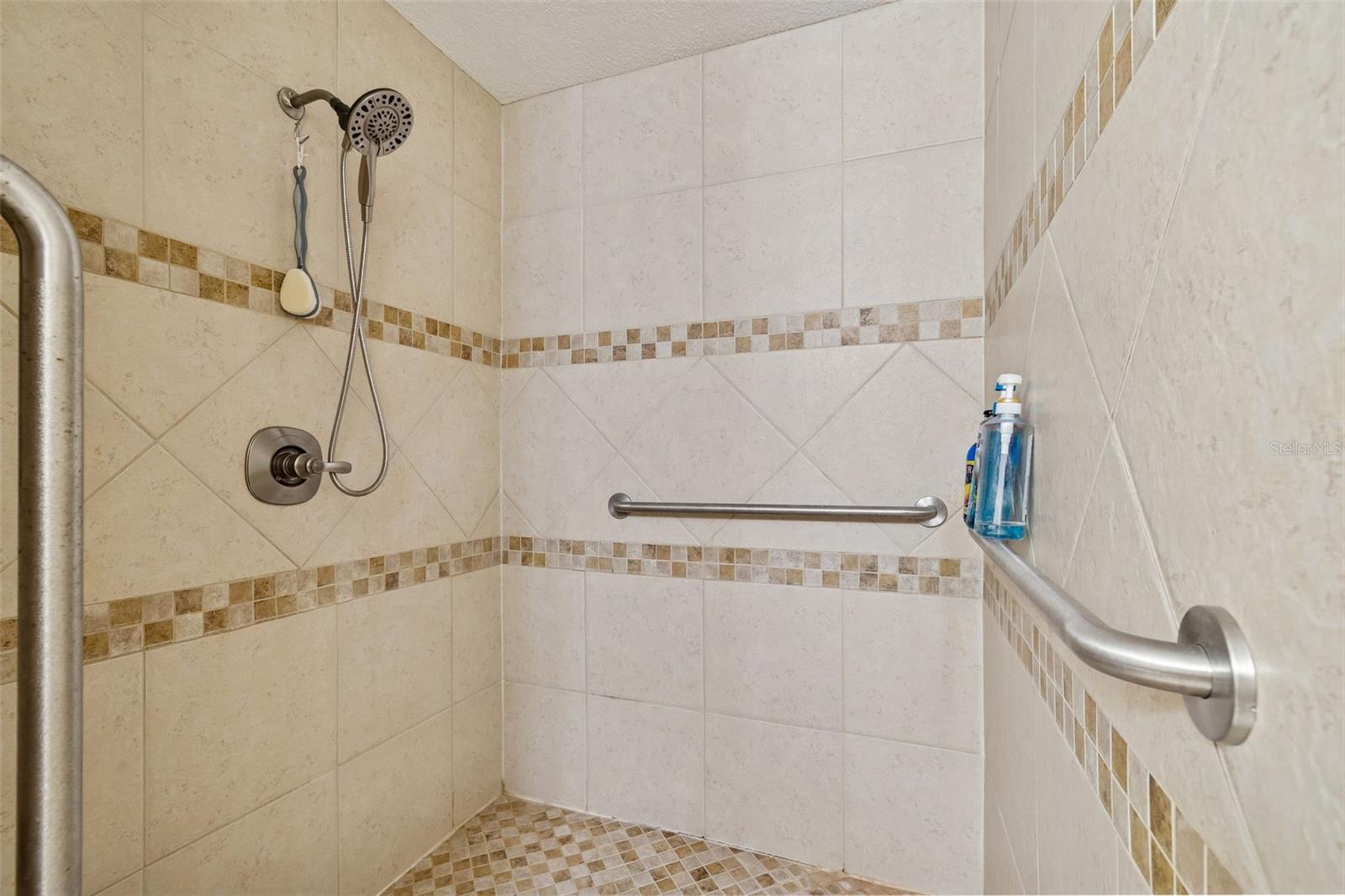 BELLEAIR MANOR UNIT 1 & 2 - Residential