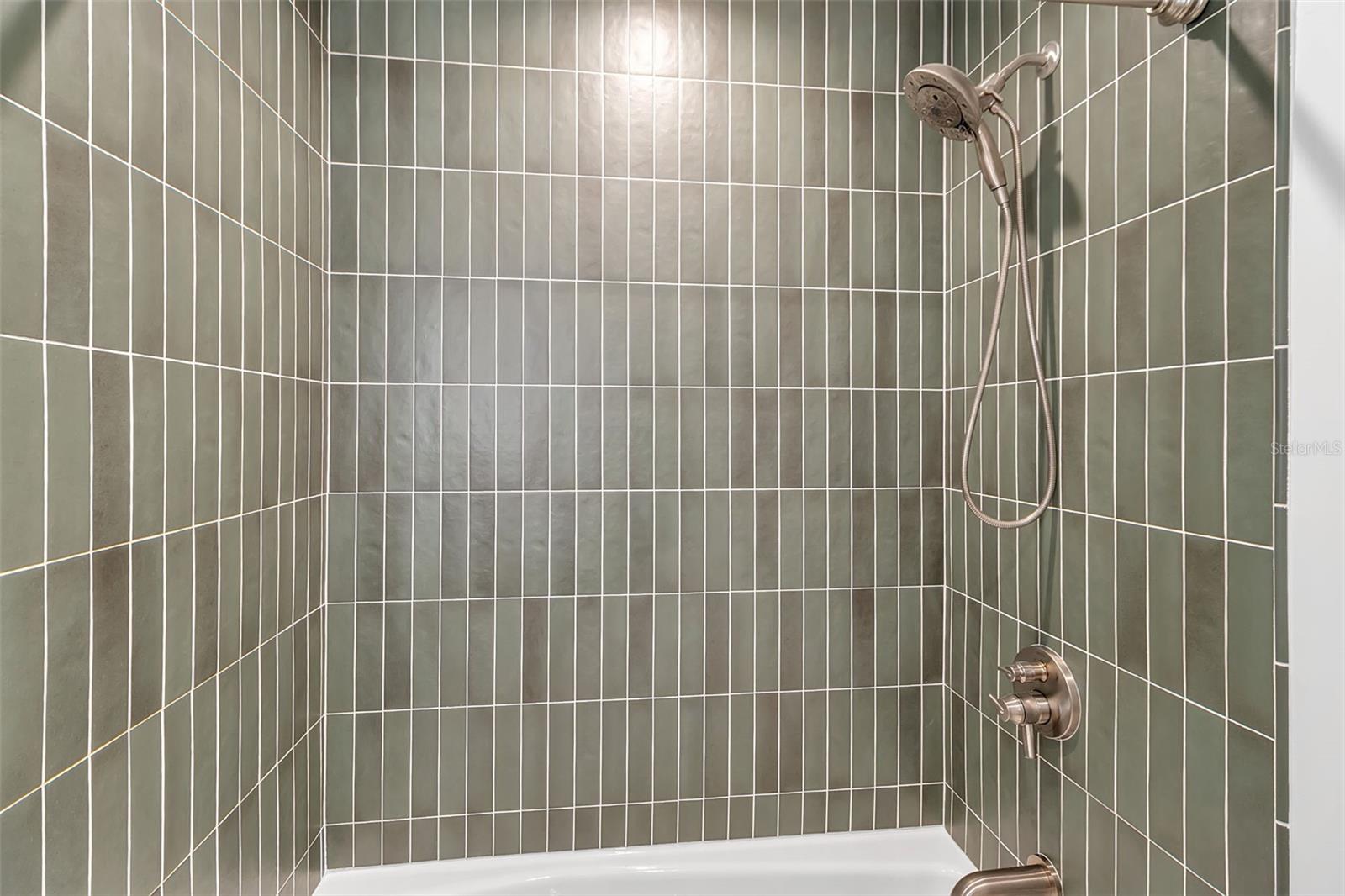 AVONDALE REP - Residential