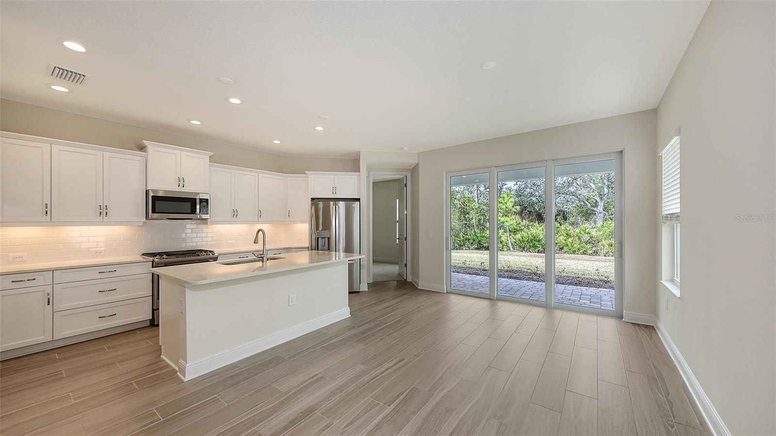 WYSTERIA WELLEN PARK VILLAGE F-4 REPLAT - Residential