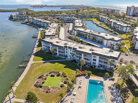 A home in LONGBOAT KEY