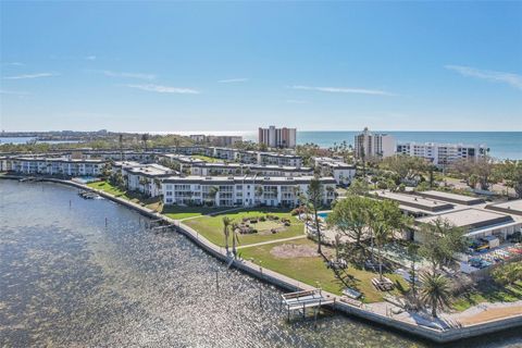 A home in LONGBOAT KEY