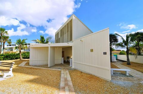 A home in LONGBOAT KEY