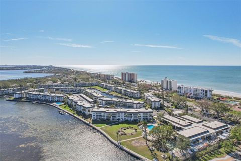 A home in LONGBOAT KEY